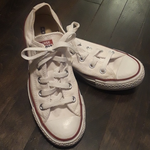 boys white converse size 4